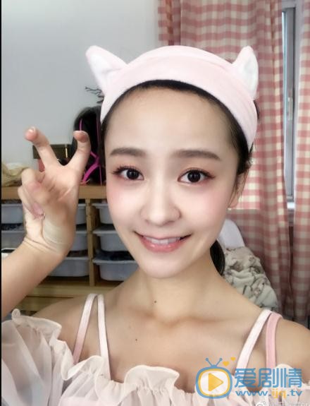 王歆霆街拍写真 王歆霆高清写真_王歆霆高清剧照