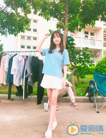王歆霆街拍写真 王歆霆高清写真_王歆霆高清剧照