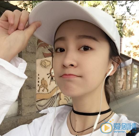 王歆霆旅行写真 王歆霆高清写真_王歆霆高清剧照