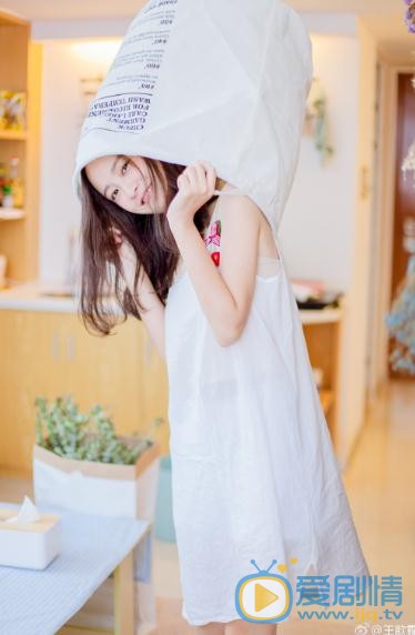 王歆霆文艺写真 王歆霆高清写真_王歆霆高清剧照