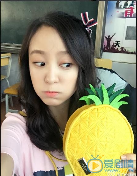 王歆霆俏丽写真 王歆霆高清写真_王歆霆高清剧照