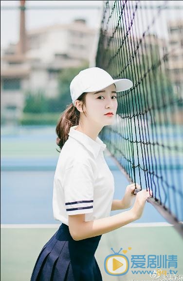 王歆霆校园写真 王歆霆高清写真_王歆霆高清剧照