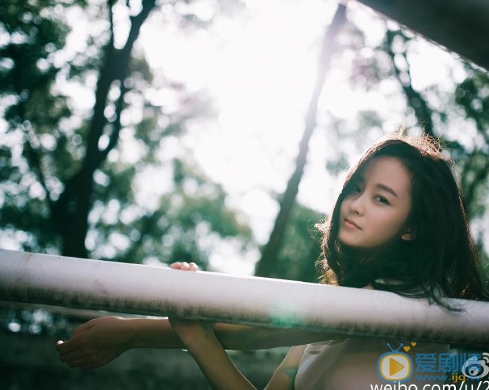 王歆霆文艺写真 王歆霆高清写真_王歆霆高清剧照