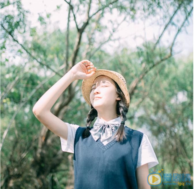 王歆霆校园写真 王歆霆高清写真_王歆霆高清剧照