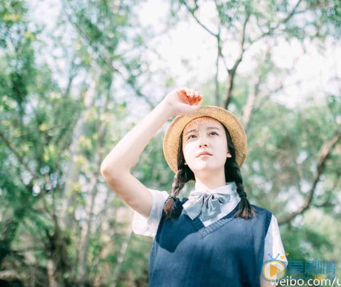 王歆霆校园写真 王歆霆高清写真_王歆霆高清剧照