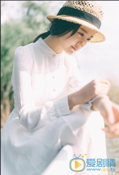 王歆霆文艺写真 王歆霆高清写真_王歆霆高清剧照