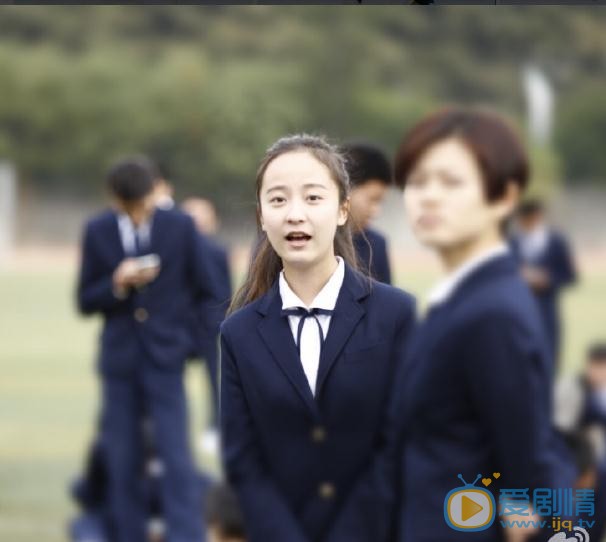 王歆霆校园写真 王歆霆高清写真_王歆霆高清剧照