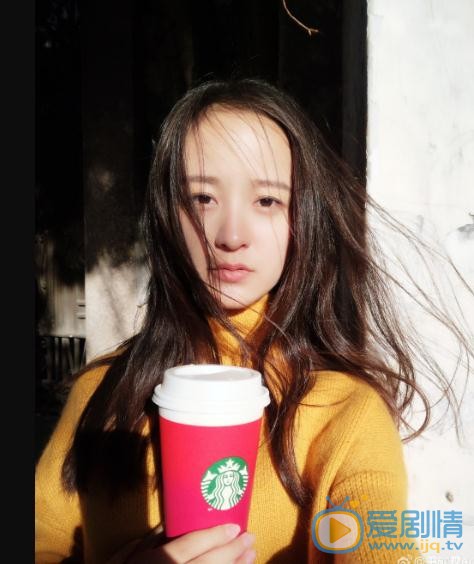 王歆霆街拍写真 王歆霆高清写真_王歆霆高清剧照