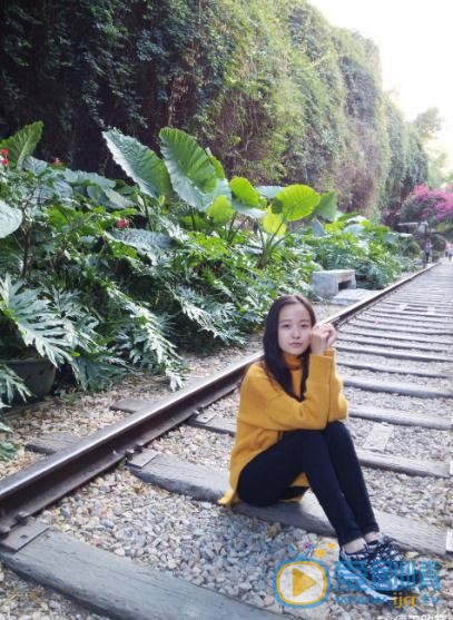 王歆霆街拍写真 王歆霆高清写真_王歆霆高清剧照