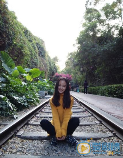 王歆霆街拍写真 王歆霆高清写真_王歆霆高清剧照