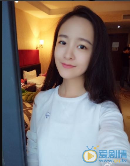 王歆霆俏丽写真 王歆霆高清写真_王歆霆高清剧照