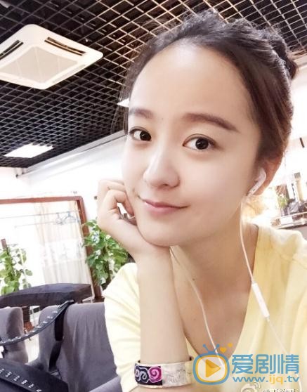 王歆霆俏丽写真 王歆霆高清写真_王歆霆高清剧照