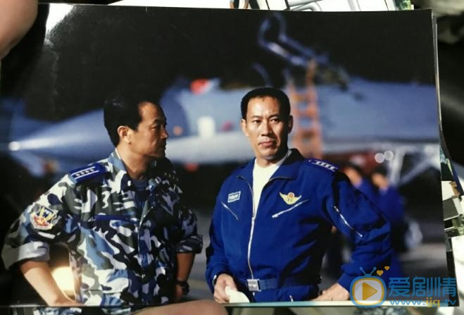 吴京安片场照写真 吴京安高清写真_吴京安高清剧照