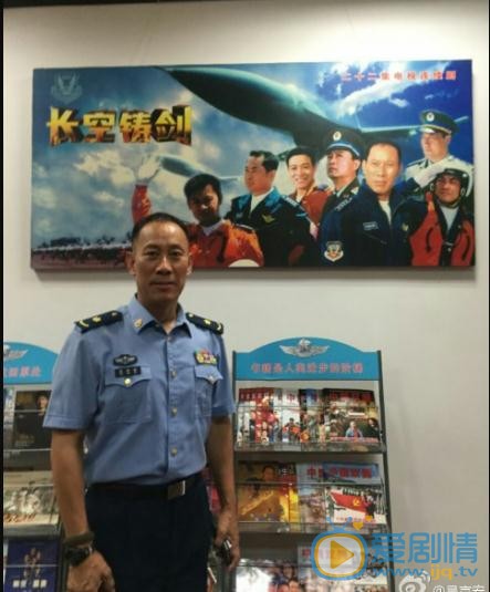 吴京安参加活动写真 吴京安高清写真_吴京安高清剧照