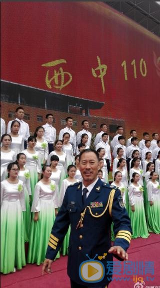 吴京安片场照写真 吴京安高清写真_吴京安高清剧照