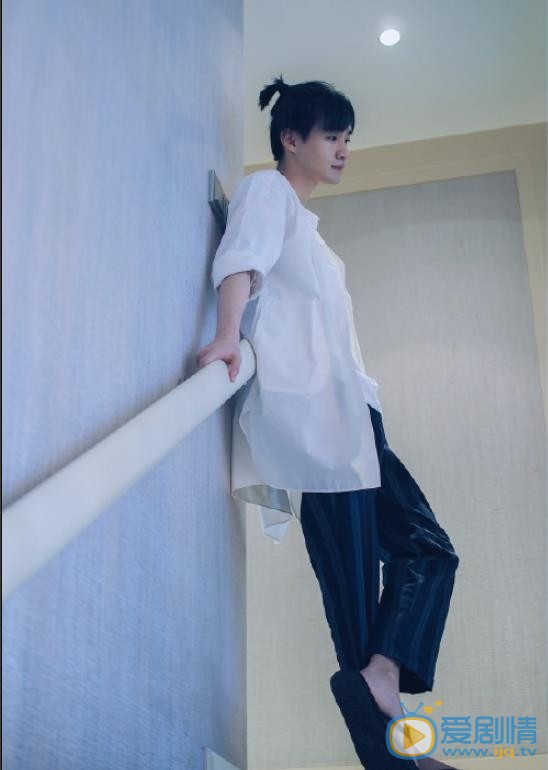 封佳奇帅气写真 封佳奇高清写真_封佳奇高清剧照