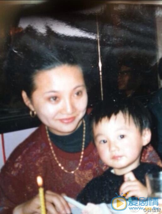 封佳奇小时候照片 封佳奇高清写真_封佳奇高清剧照