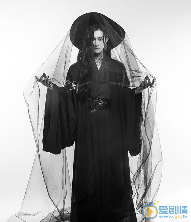 李孟羲黑色写真 李孟羲高清写真_李孟羲高清剧照