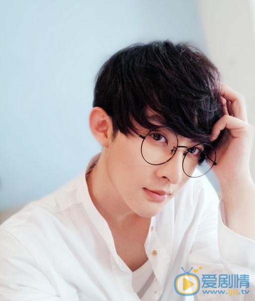 李孟羲生活照 李孟羲高清写真_李孟羲高清剧照