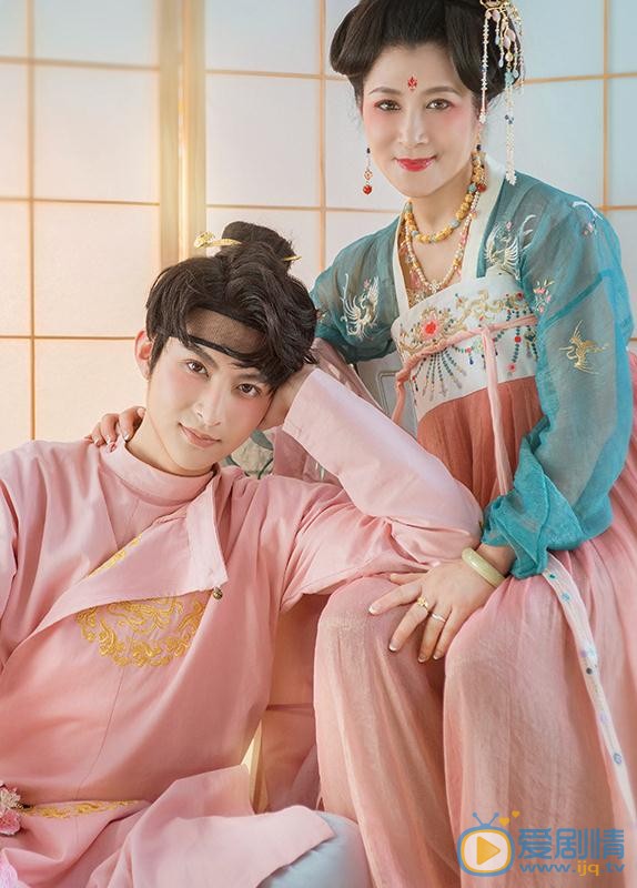 李孟羲母子写真 李孟羲高清写真_李孟羲高清剧照