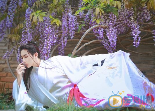 李孟羲白色写真 李孟羲高清写真_李孟羲高清剧照
