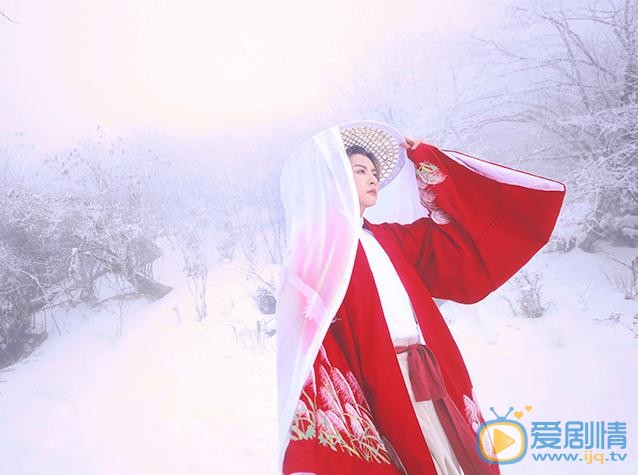 李孟羲红色写真 李孟羲高清写真_李孟羲高清剧照