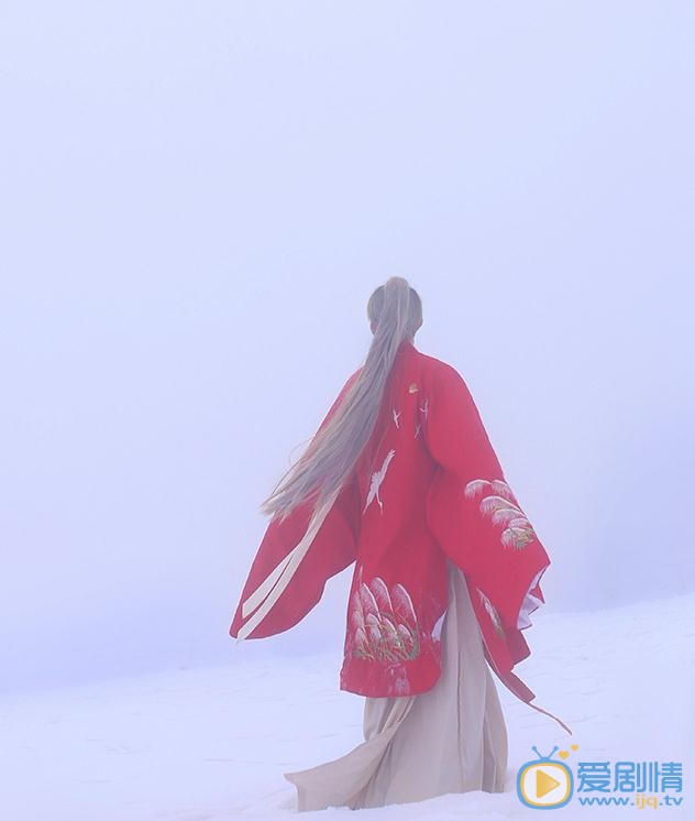 李孟羲红色写真 李孟羲高清写真_李孟羲高清剧照