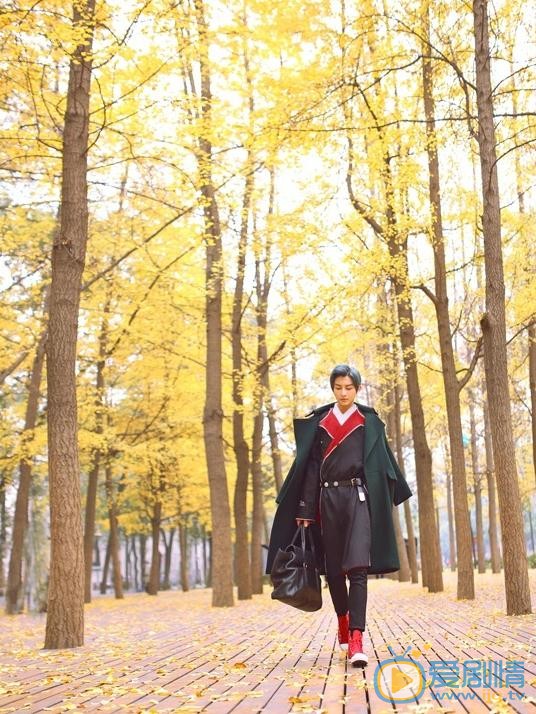 李孟羲秋色写真 李孟羲高清写真_李孟羲高清剧照