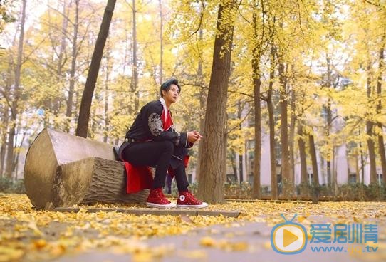 李孟羲秋色写真 李孟羲高清写真_李孟羲高清剧照