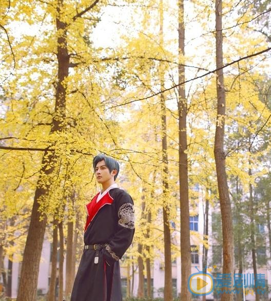 李孟羲秋色写真 李孟羲高清写真_李孟羲高清剧照