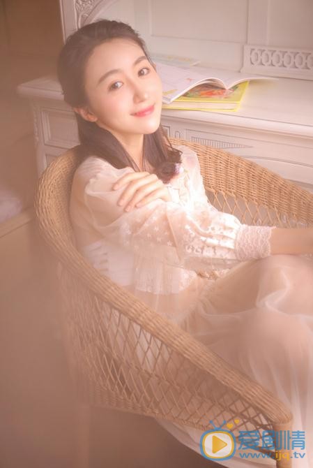 杜安琪粉色写真 杜安琪高清写真_杜安琪高清剧照