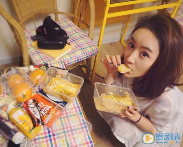 杜安琪粉色写真 杜安琪高清写真_杜安琪高清剧照