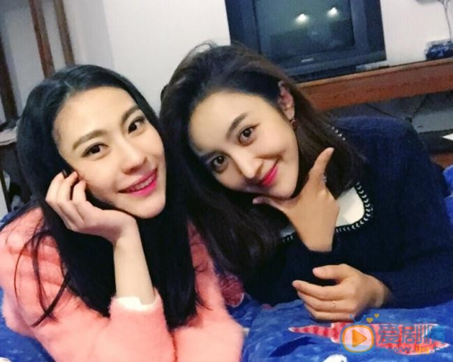 杜安琪与人合照 杜安琪高清写真_杜安琪高清剧照