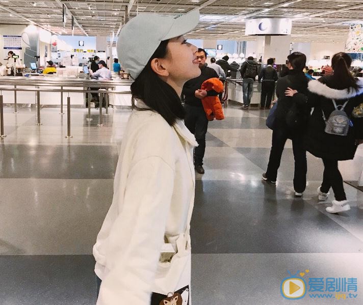 刘诗童白色写真 刘诗童高清写真_刘诗童高清剧照