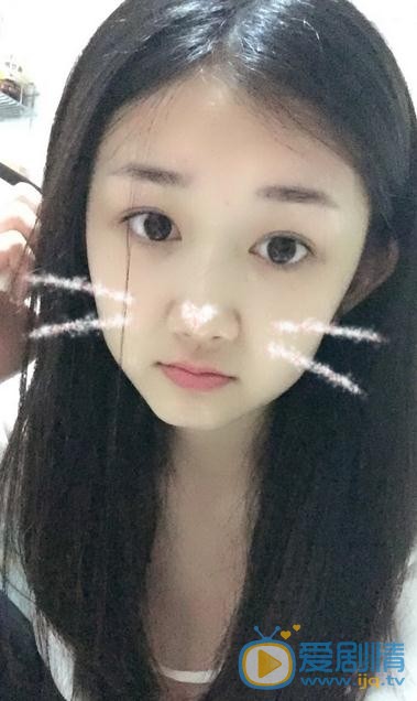 刘诗童可爱照 刘诗童高清写真_刘诗童高清剧照