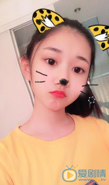 刘诗童可爱照 刘诗童高清写真_刘诗童高清剧照