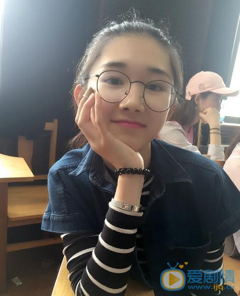 刘诗童可爱照 刘诗童高清写真_刘诗童高清剧照