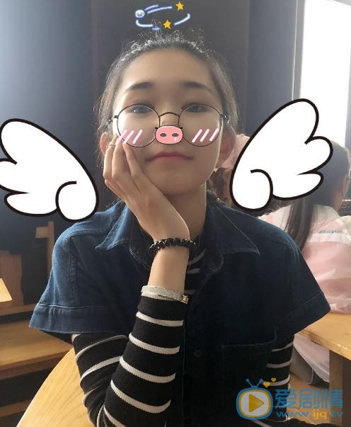 刘诗童可爱照 刘诗童高清写真_刘诗童高清剧照