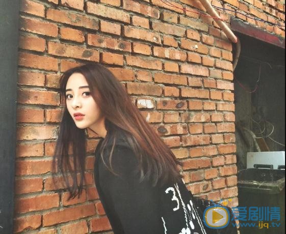 刘芷微街拍写真 刘芷微高清写真_刘芷微高清剧照