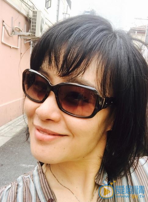 邬君梅生活照 邬君梅高清写真_邬君梅高清剧照