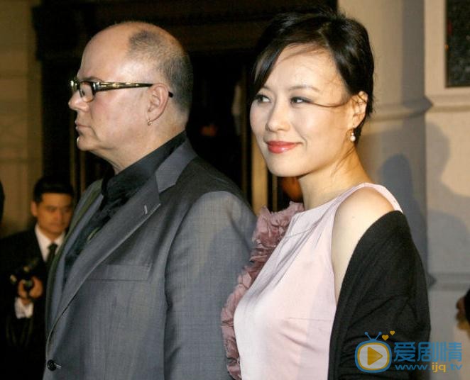 邬君梅活动照 邬君梅高清写真_邬君梅高清剧照