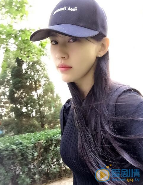 翟天卉生活照 翟天卉高清写真_翟天卉高清剧照