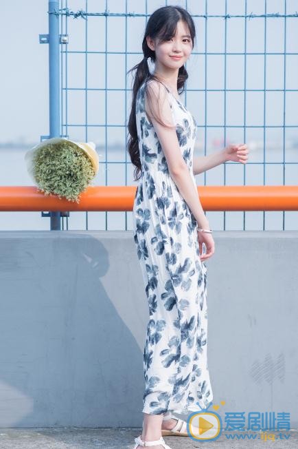 应亦涵街拍写真 应亦涵高清写真_应亦涵高清剧照
