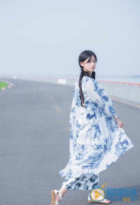 应亦涵街拍写真 应亦涵高清写真_应亦涵高清剧照