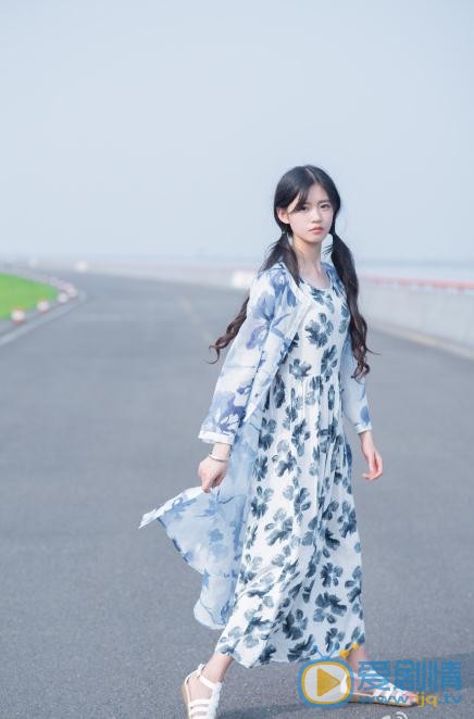 应亦涵街拍写真 应亦涵高清写真_应亦涵高清剧照
