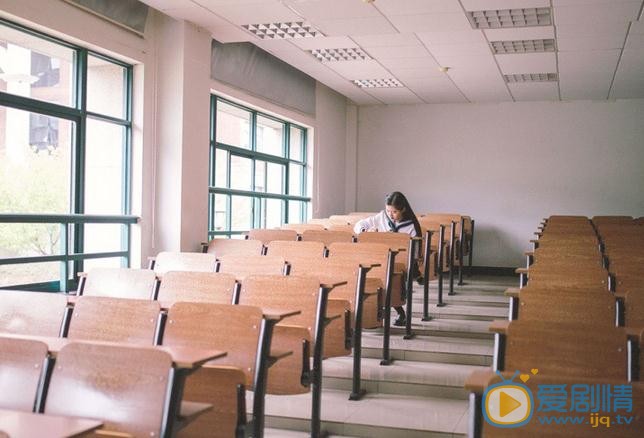应亦涵制服写真 应亦涵高清写真_应亦涵高清剧照