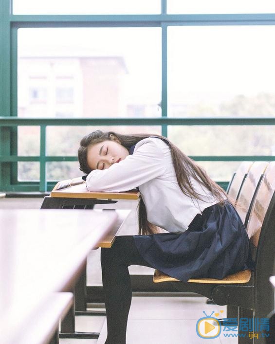 应亦涵制服写真 应亦涵高清写真_应亦涵高清剧照