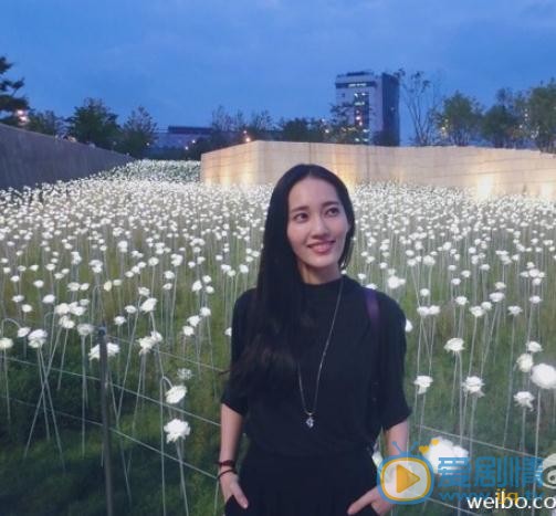 王棠云旅行写真 王棠云高清写真_王棠云高清剧照