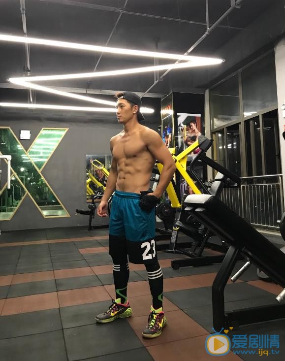 史元庭健身运动照 史元庭高清写真_史元庭高清剧照