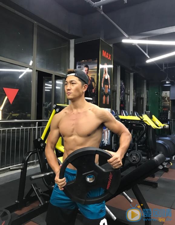 史元庭健身运动照 史元庭高清写真_史元庭高清剧照